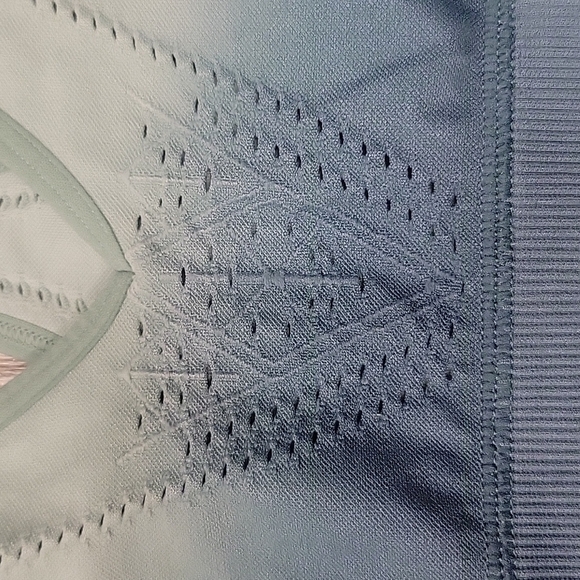 PINK Victoria's Secret Blue Ombre Racerback Sports Bra XSmall - Picture 2 of 7